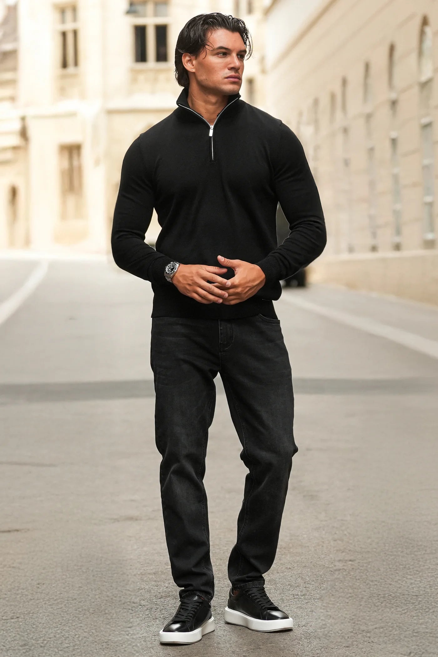 The Contour Quarter Zip